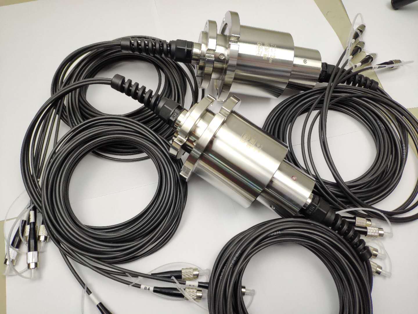 光纖滑環連接器的研磨技術